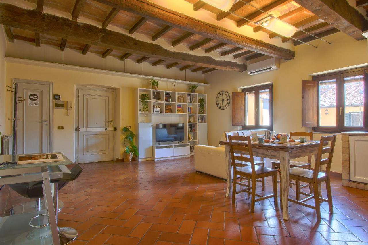 Appartamento Sulla Sala Pistoia Exterior foto